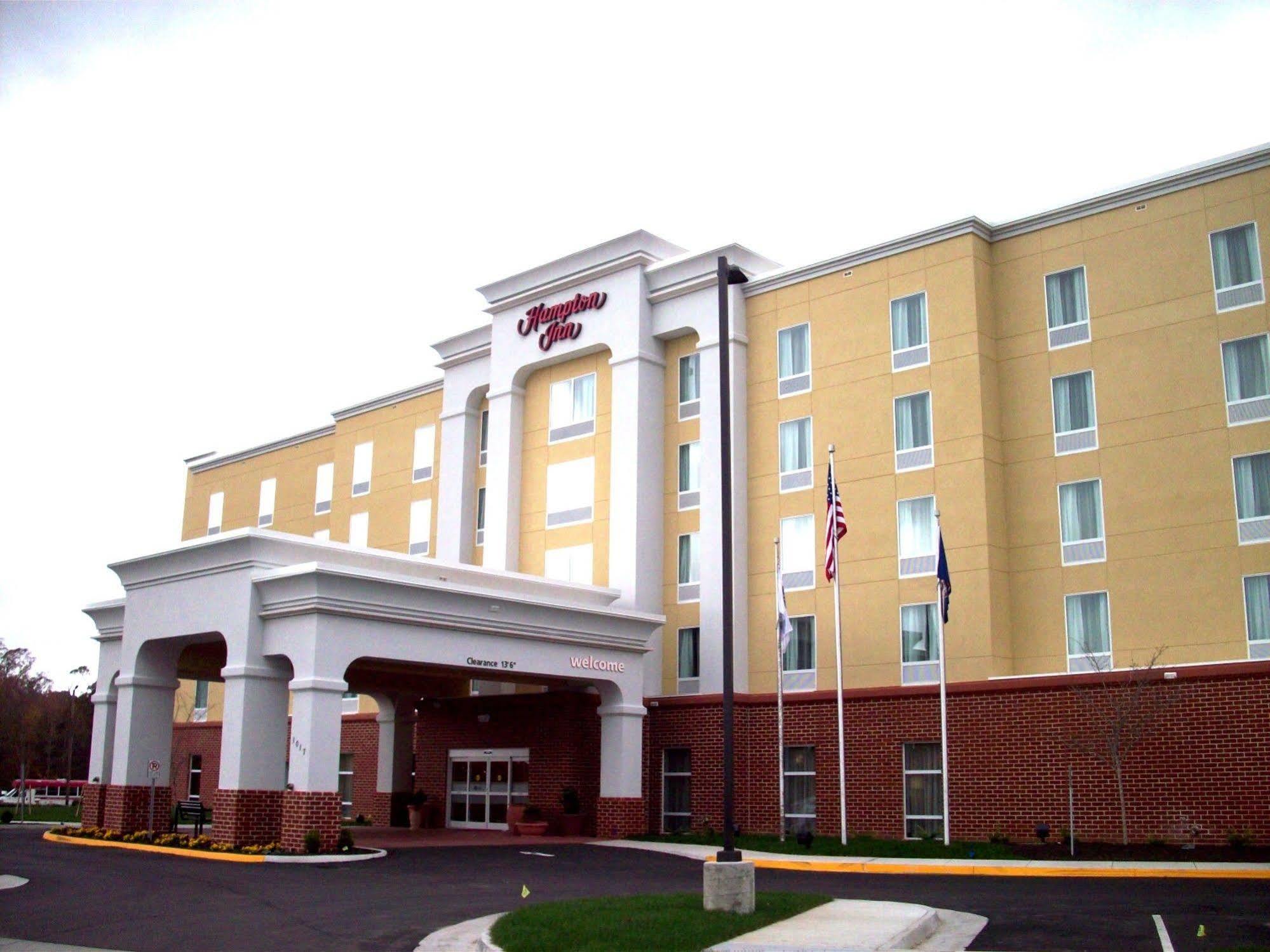 Hampton Inn- Suffolk Exterior photo